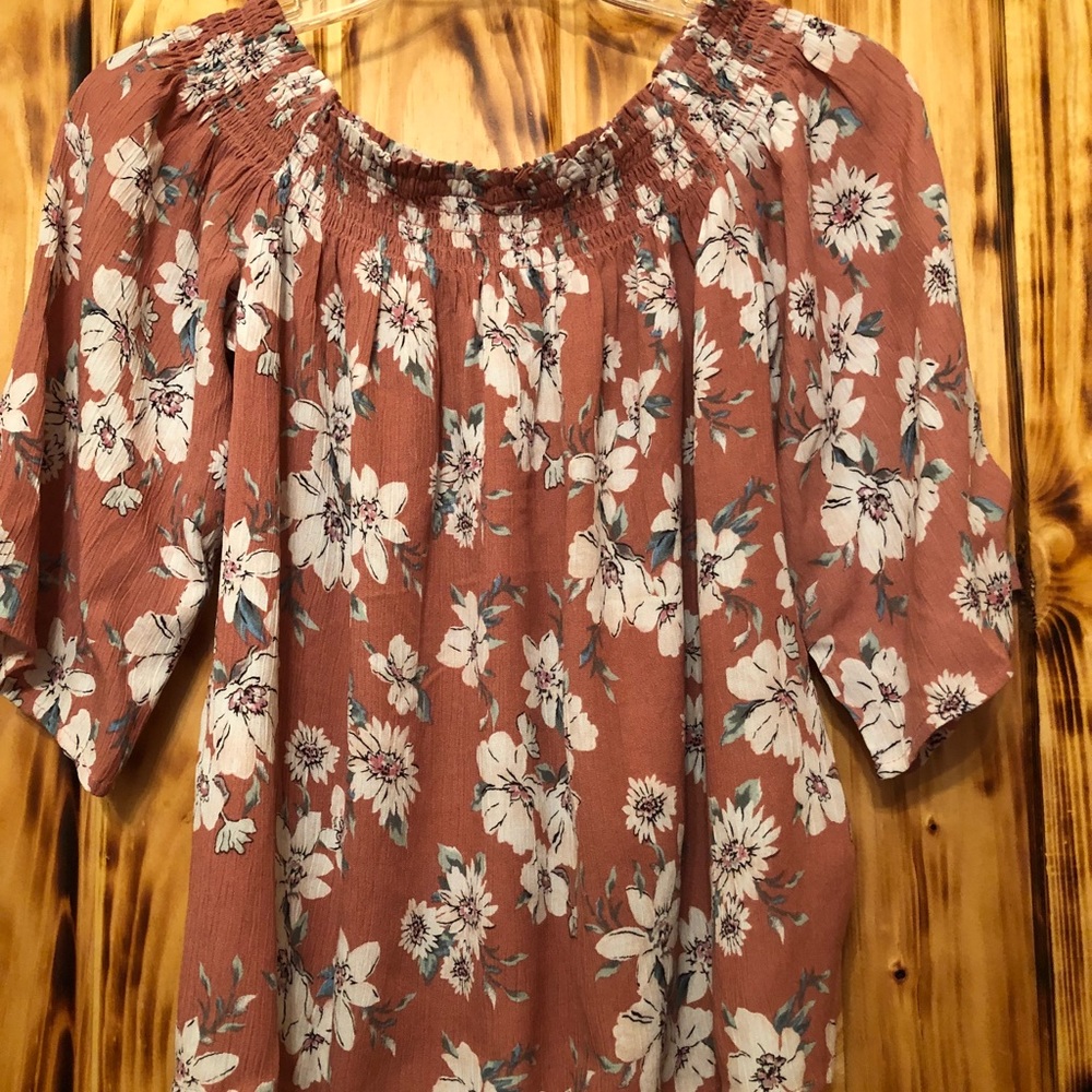 Women’s Dusty Mauve Off Shoulder Blouse Size M